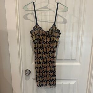 Chic Lace Patterned Mini Dress